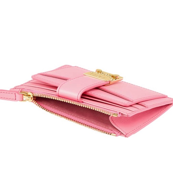 🎉Host Pick🎉 MCM Mini Patricia Leather Wallet - Picture 2 of 4